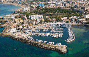 10 X 3.5 Metre Berth/mooring Port Marina Baie Des Anges For Sale