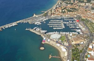 110 x 25 Metre Berth/Mooring Le Vieux - Port De Cannes Marina For Sale