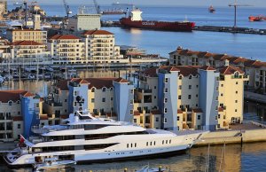 45 x 8 Metre Berth/Mooring Queensway Quay Marina For Sale