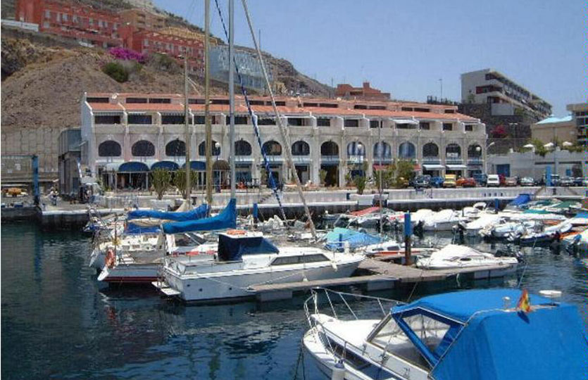 Puerto de Radazul - Marina Berths / Moorings