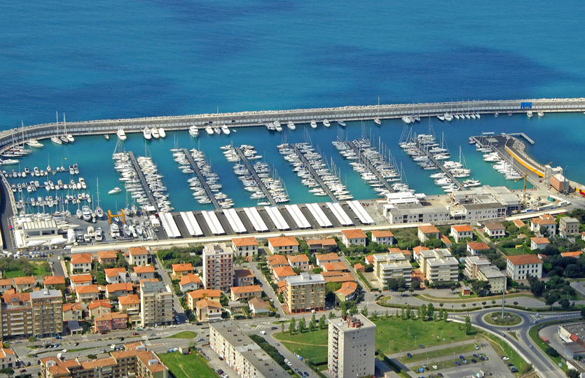 Marina Cala de' Medici - Marina Berths / Moorings